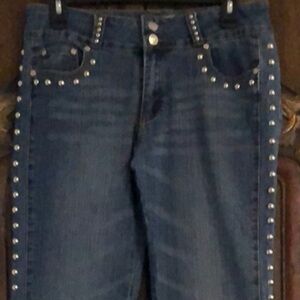 Beautiful Women Platinum Plus Jeans